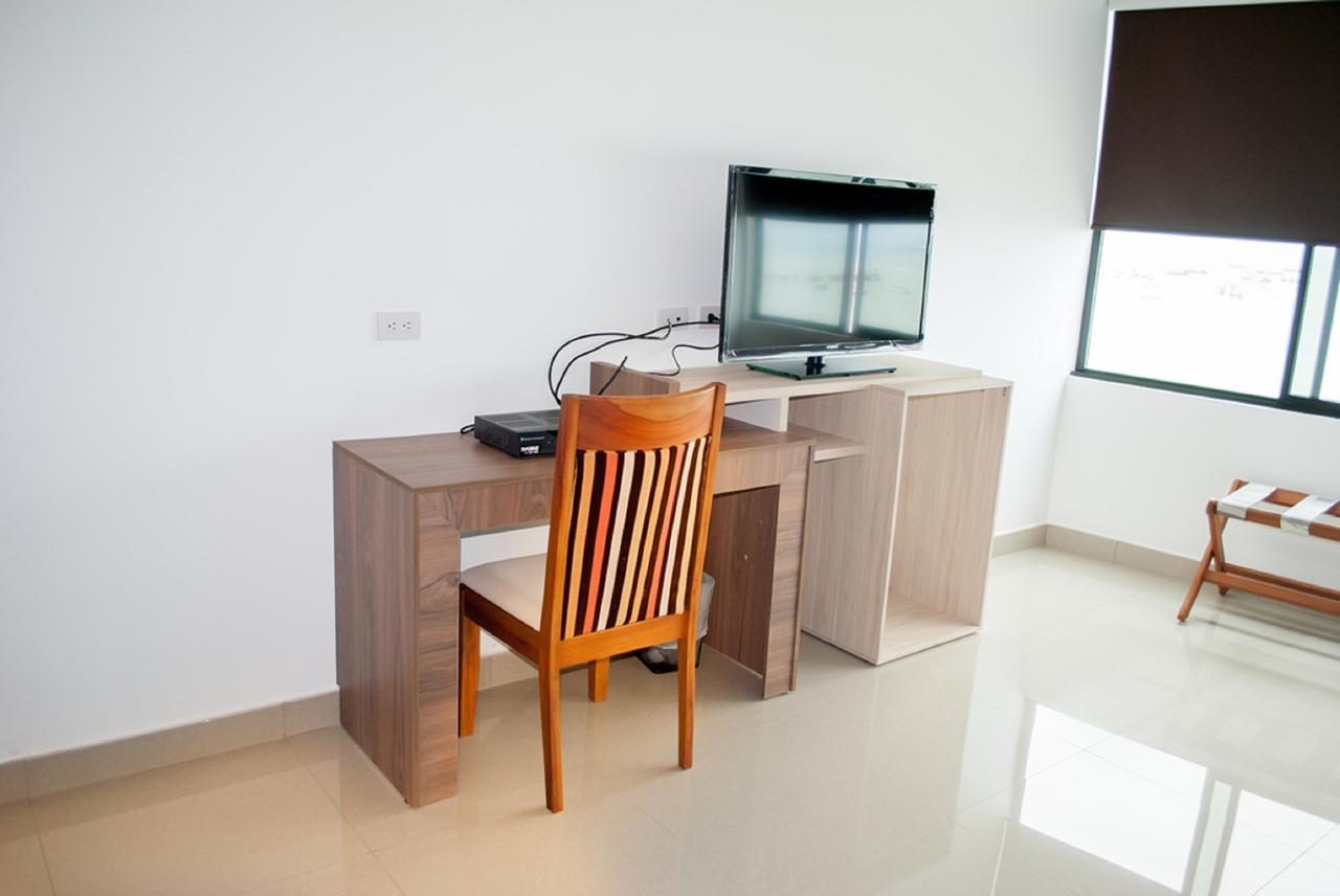 Hotel - Centro Comercial Punta Del Mar 萨利纳斯 客房 照片