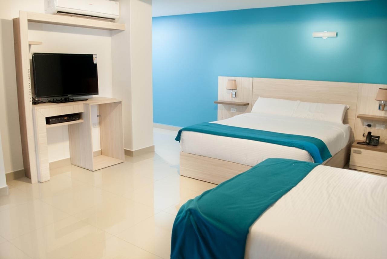 Hotel - Centro Comercial Punta Del Mar 萨利纳斯 外观 照片