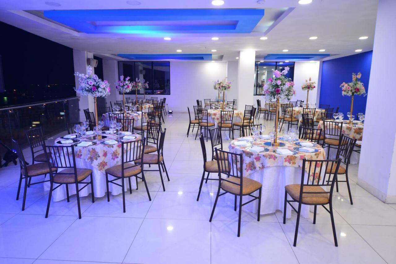 Hotel - Centro Comercial Punta Del Mar 萨利纳斯 外观 照片